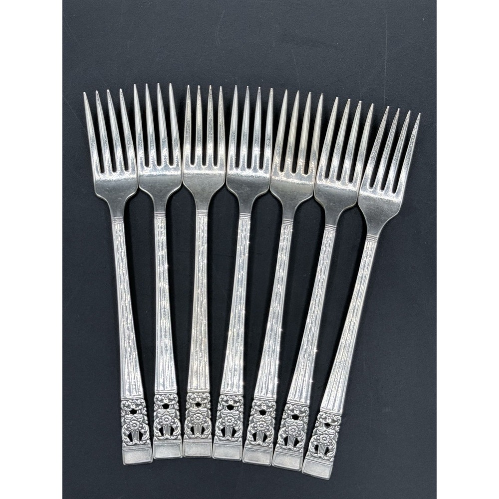 Set of 7 Oneida Community Silverplate Dinner Forks 7.5" Coronation Pattern  VTG
